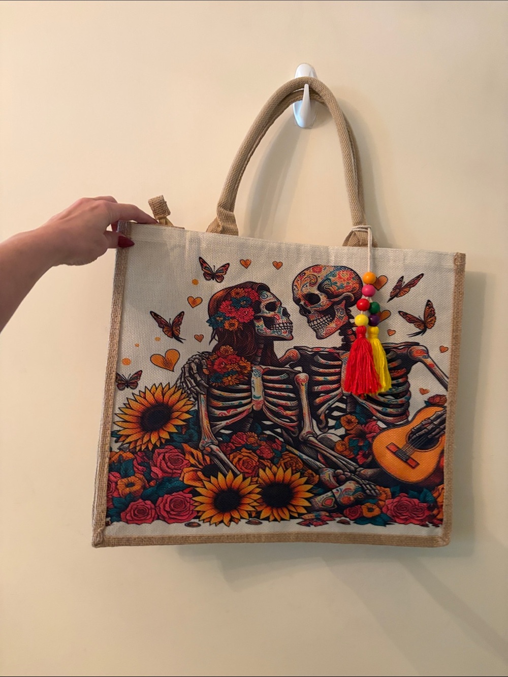 Beige Floral Day of the Dead Tote with Colorful Tassel Accent.NWOT✨